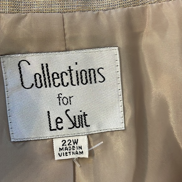 LE SUIT COLLECTION plus size 3 button down blazer / jacket Tan color size 22 - Picture 9 of 12